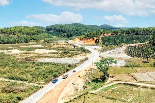 Bàn giao mặt bằng 'sạch' để đẩy nhanh tiến độ nâng cấp Quốc lộ 28B