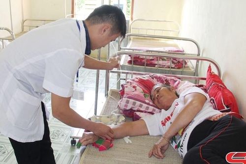 Ghi ở Trạm Y tế xã Mường Tè