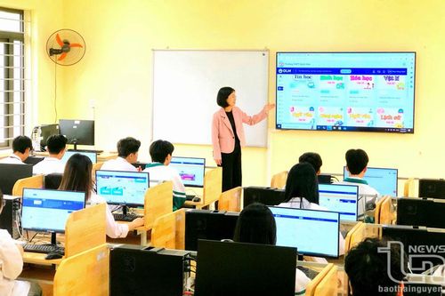 Trường THPT Định Hóa: Ứng dụng OLM trong hoạt động dạy và học