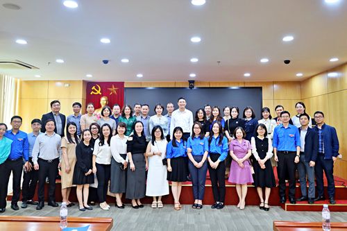 Ủy ban Cạnh tranh Quốc gia 'bắt nhịp' AI: Trang bị kỹ năng cho cán bộ, đoàn viên