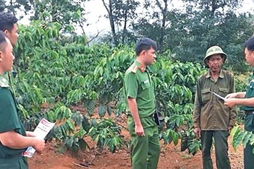 Khi công an về với dân