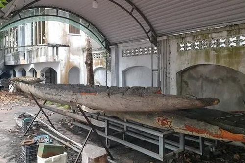 Những chiếc thuyền cổ trong Bảo tàng Phạm Huy Thông