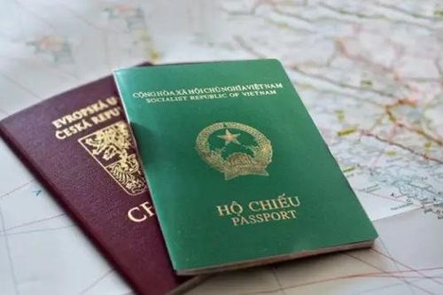 Đề xuất 'nới lỏng' chính sách nhập tịch Việt Nam