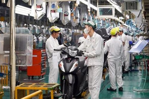 Xe điện hai bánh tăng trưởng tốt, xe máy vẫn bán chạy