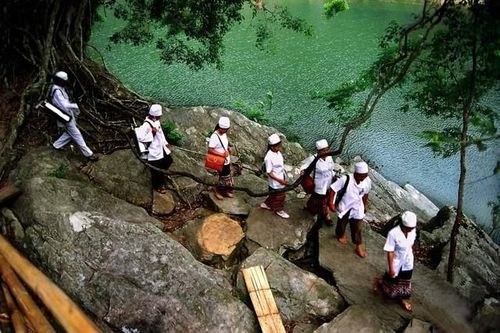Thiếu bác sĩ ở cơ sở: Bài toán khó ở Nghệ An