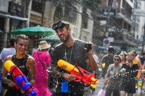 Nỗi sợ ô nhiễm, chất thải tại Songkran