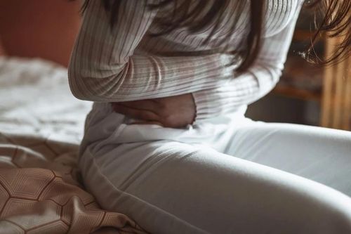 Kinh nguyệt bất thường ở tuổi dậy thì cảnh báo điều gì