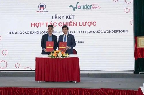 Trường Cao đẳng Long Biên ra mắt bộ nhận diện thương hiệu mới