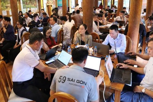 Giúp doanh nghiệp ứng dụng AI để nâng cao sức cạnh tranh