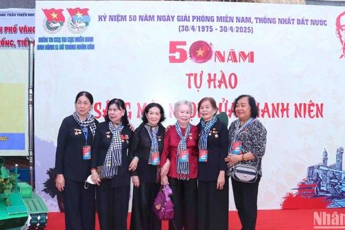 Họp mặt kỷ niệm 50 năm Ngày Giải phóng miền nam, thống nhất đất nước