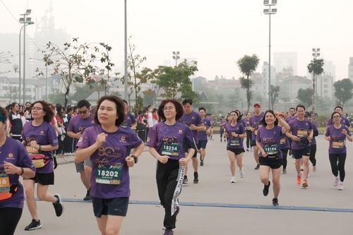 Sôi nổi giải chạy chào mừng kỷ niệm 80 năm ngành Tài chính Việt Nam