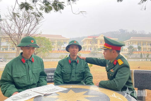Hai anh em vượt khó, trưởng thành trong quân ngũ