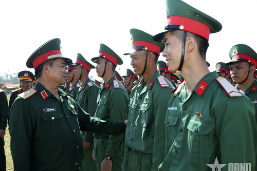 Đồng hành cùng chiến sĩ mới hoàn thành xuất sắc nhiệm vụ