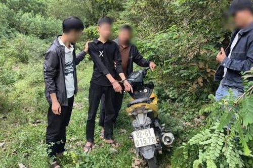 Trộm xe ngoài phố về quê bị lộ