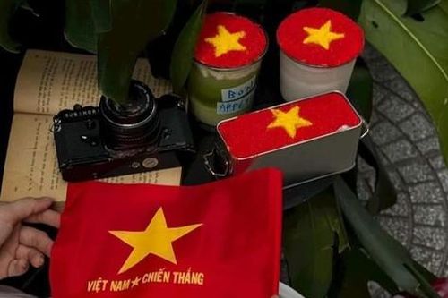 Sống trọn tinh thần 30/4 tại 8 quán cà phê 'Cờ đỏ sao vàng' giữa lòng TP. HCM và Hà Nội