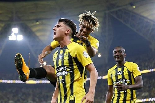 Al-Hilal tiếp tục sảy chân trong cuộc đua vô địch với Al-Ittihad