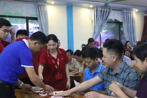 Hàng trăm giáo viên Hà Giang tập huấn ứng dụng AI trong giảng dạy