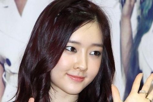 Nữ ca sĩ nhóm nhạc T-ara lãnh án tù