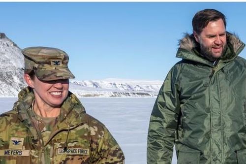 Lầu Năm Góc sa thải chỉ huy căn cứ ở Greenland sau chuyến thăm của Phó Tổng thống Vance