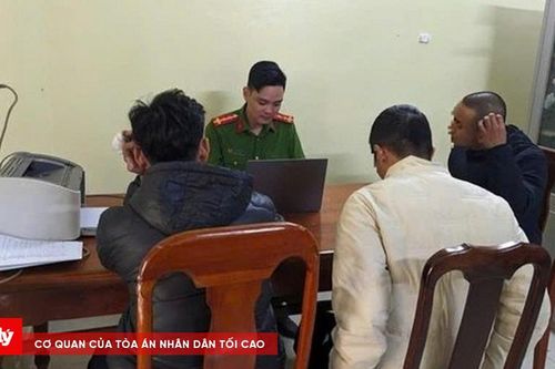 Làm rõ nhóm thanh niên chặn đầu xe, gây gổ với tài xế taxi