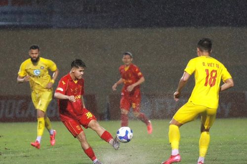 Sông Lam Nghệ An chia điểm đáng tiếc trước chủ nhà Thanh Hóa