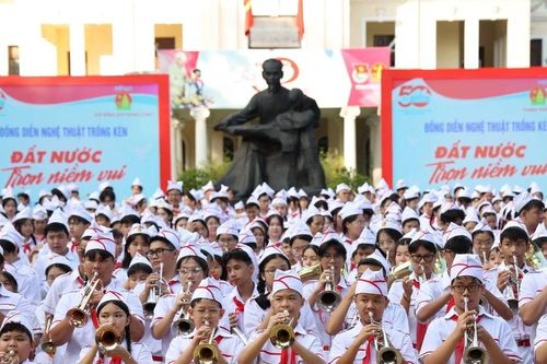 Hơn 10.000 đội viên tham gia đồng diễn trống kèn chủ đề 'Đất nước trọn niềm vui'