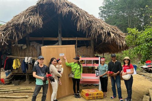 Từ trái tim châu Âu đến vùng cao Lào Cai: Những tấm lòng ấm áp giữa mùa khó khăn