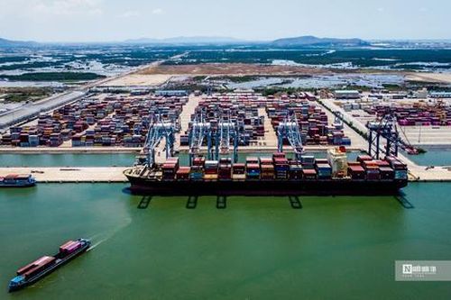 Doanh nghiệp Việt 'chạy đua' với 90 ngày tạm hoãn thuế đối ứng