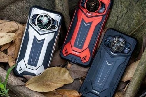 Ra mắt smartphone siêu bền có 2 màn hình, pin 10.100 mAh, giá 8 triệu