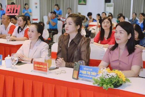 Giao lưu 'Chúng tôi là những vì sao sáng'