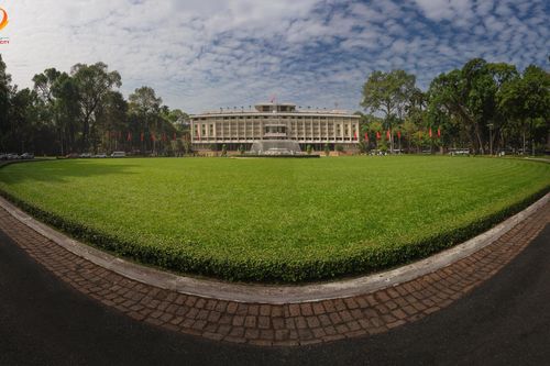 Thành phố Hồ Chí Minh qua những biểu tượng đầy màu sắc