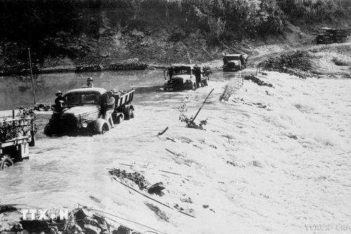 50 năm thống nhất đất nước: Ngày 12/4/1975 - Mở thông hành lang nối Đông Nam Bộ với Đồng Tháp Mười