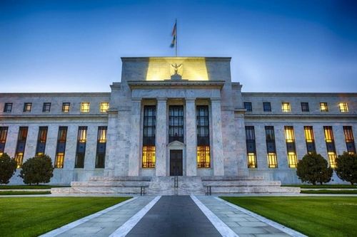 Tình thế lưỡng nan của Fed: Lạm phát hay suy thoái