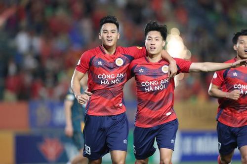 CLB Bóng đá Công an Hà Nội nối dài mạch thắng tại V.league 2024/2025