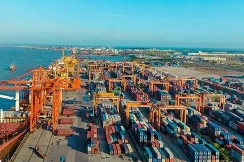 Chính phủ giữ nguyên mục tiêu tăng trưởng kinh tế 8%