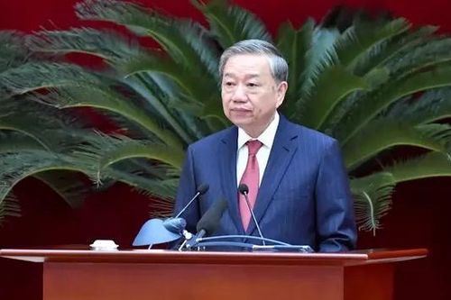 Quyết tâm hoàn thành mục tiêu tăng trưởng GDP từ 8%