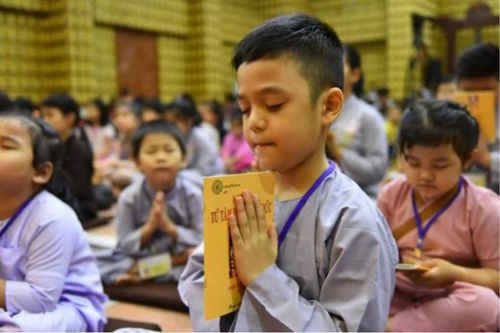 Làm thế nào dạy con học Phật mà không áp đặt?