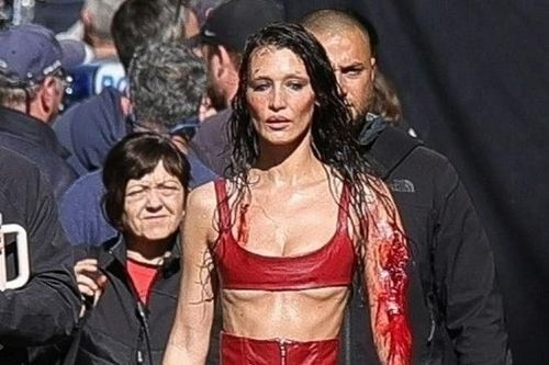 Hình ảnh gây lo lắng của Bella Hadid