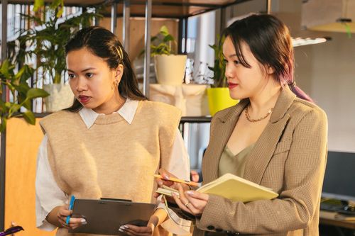 Khoe triệu đơn xin việc, tập đoàn hạt nhân Trung Quốc hứng chỉ trích