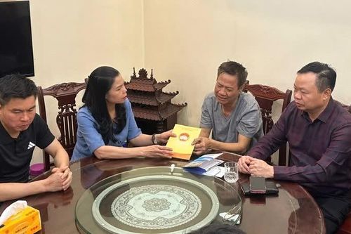 MTTQ TP Hà Nội thăm hỏi, hỗ trợ gia đình nạn nhân vụ cháy tại phường Trung Liệt