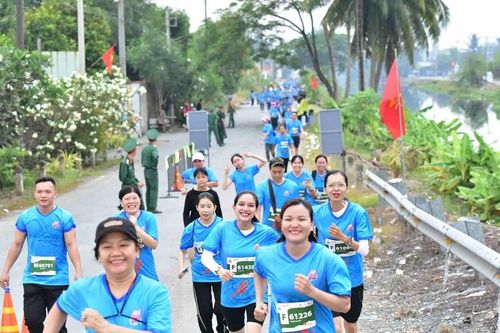 Nhiều ấn tượng tại Giải Half-marathon 'Tự hào Tổ quốc tôi' năm 2025