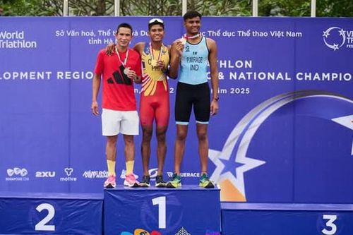 Việt Nam ra quân thành công ở giải Triathlon quốc tế tại Tam Chúc