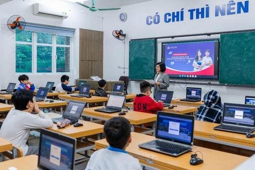 Hơn 4 nghìn học sinh lớp 5 tham gia khảo sát đánh giá năng lực trên máy tính