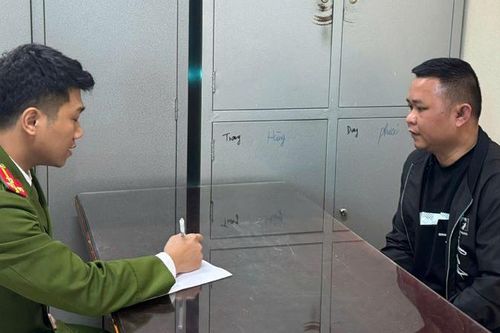 Công an Thanh Hóa đấu tranh với 'cát tặc' có tổ chức
