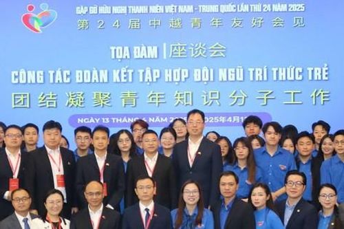 Thanh niên Việt - Trung hiến kế thu hút trí thức trẻ