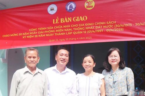 50 năm non sông liền một dải - Bài 7: Viết tiếp câu chuyện nghĩa tình