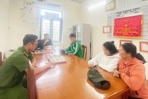 Tin vào 'việc nhẹ lương cao', cô gái đặt app taxi sang Campuchia làm việc chui