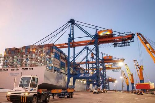 Lãnh đạo doanh nghiệp xuất trận cứu nguy cho cổ phiếu