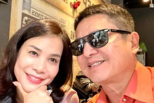 Showbiz 13/4: NSƯT Chí Trung và bạn gái gặp sự cố