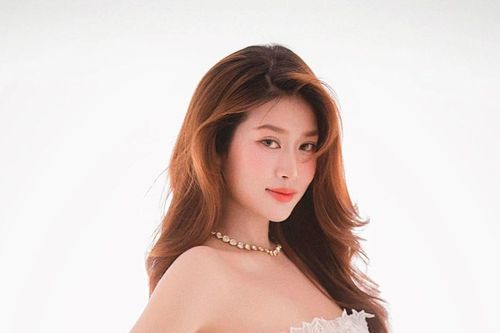 Hoa hậu Đoàn Thiên Ân khoe vẻ đẹp ngọt ngào, quyến rũ đón tuổi mới